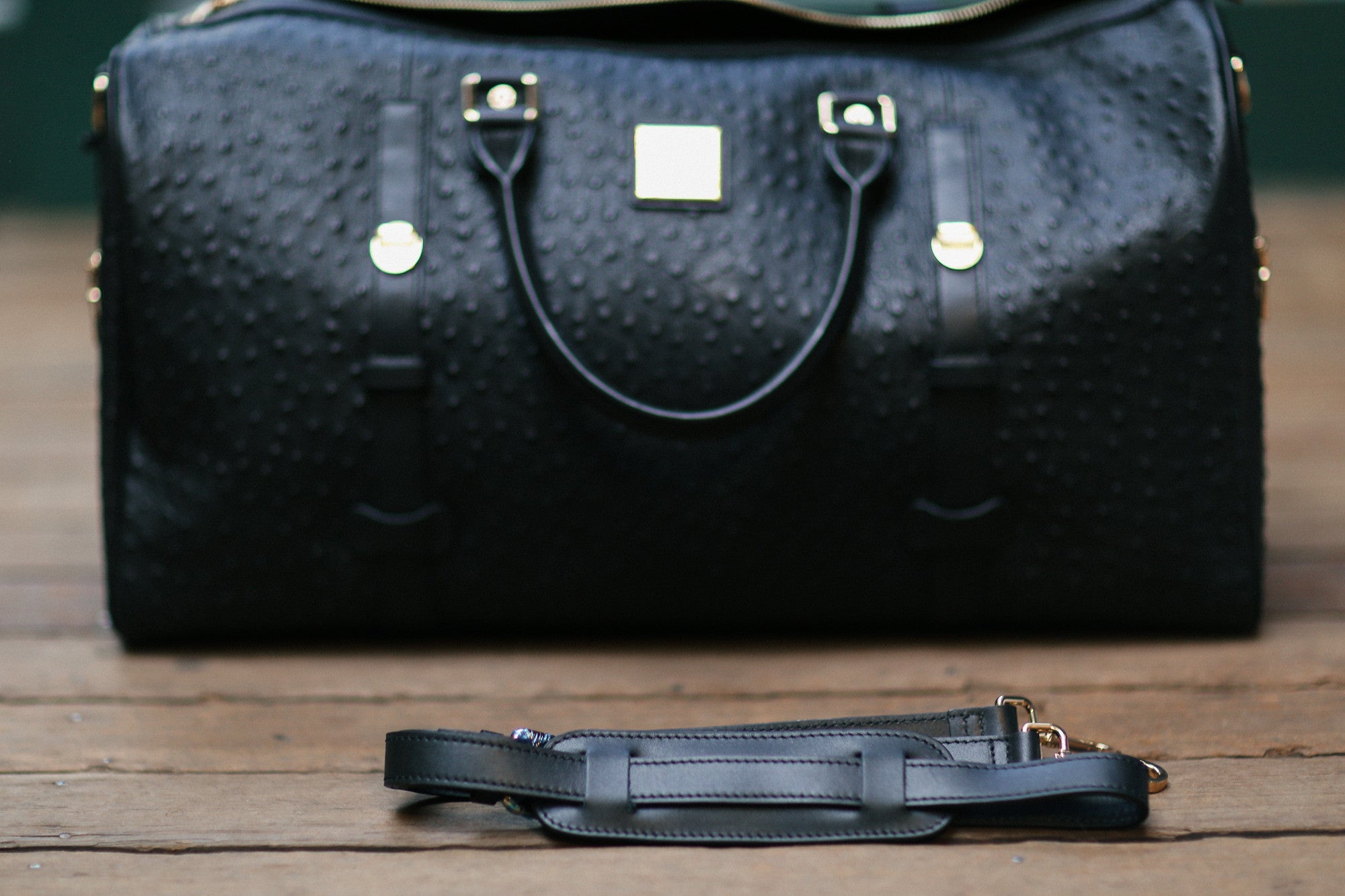 The Crown Collection Black Roller Luggage - Prime Society